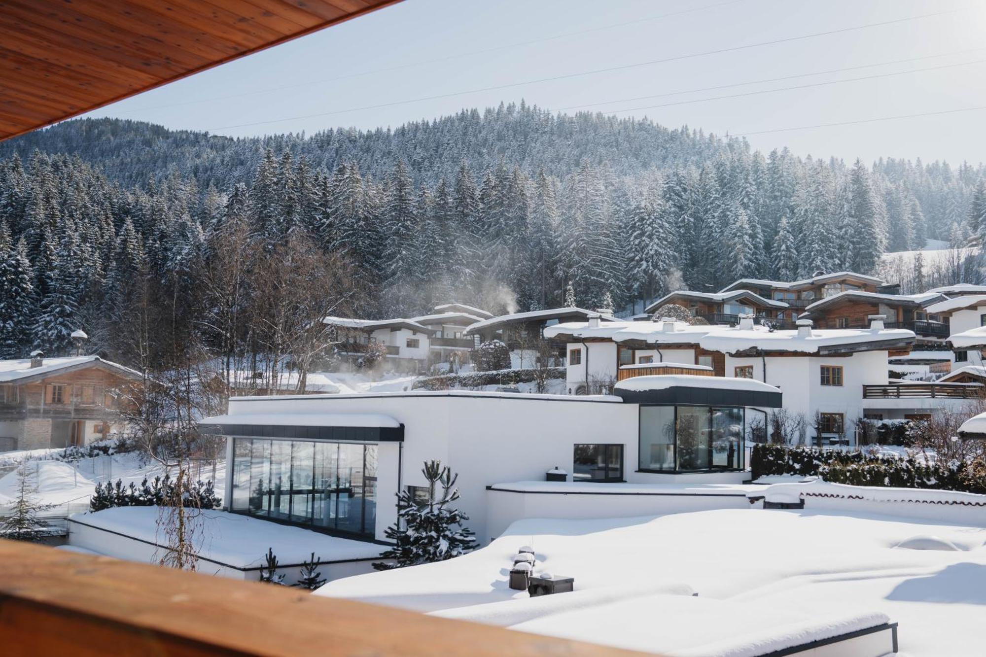 Hotel Der Baer เอลล์เมา ภายนอก รูปภาพ